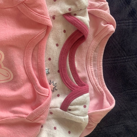 Disney- (3)Minnie mouse, onesie + mine mouse plush set - Picture 8 of 15